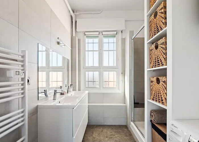 Elegance Les Pins 6e Etage Ascenseur * Juan-les-Pins